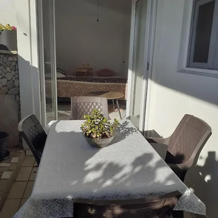 Jure Apartamento Brist